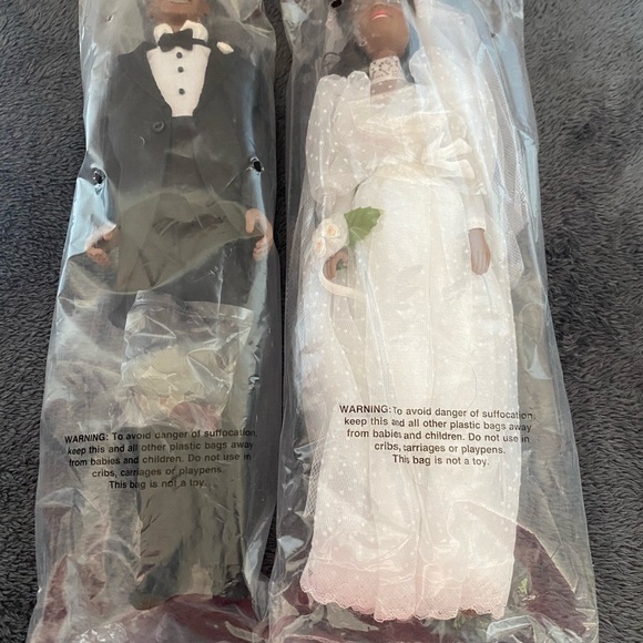 Avon Barbie Amber and Brandon Bride and Groom BUNDLE - Picture 3 of 8